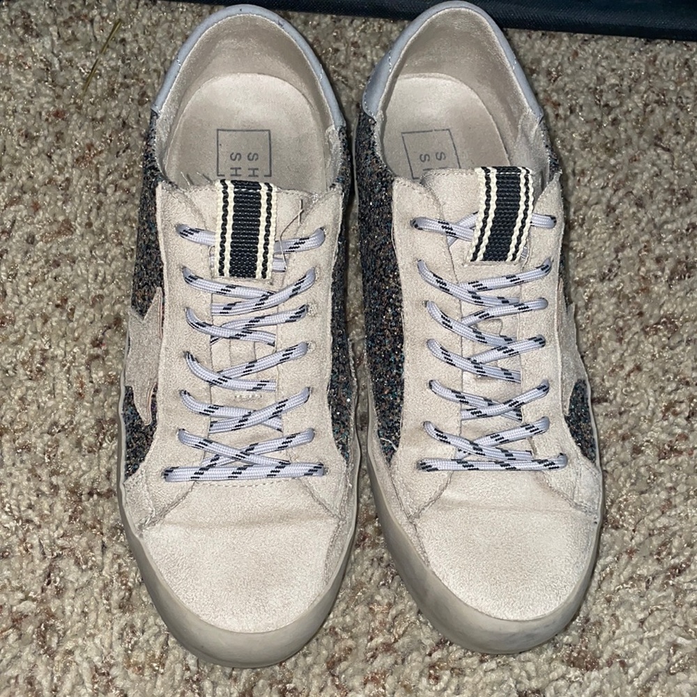 ShuShop star sneakers women’s size 6 with glitter star